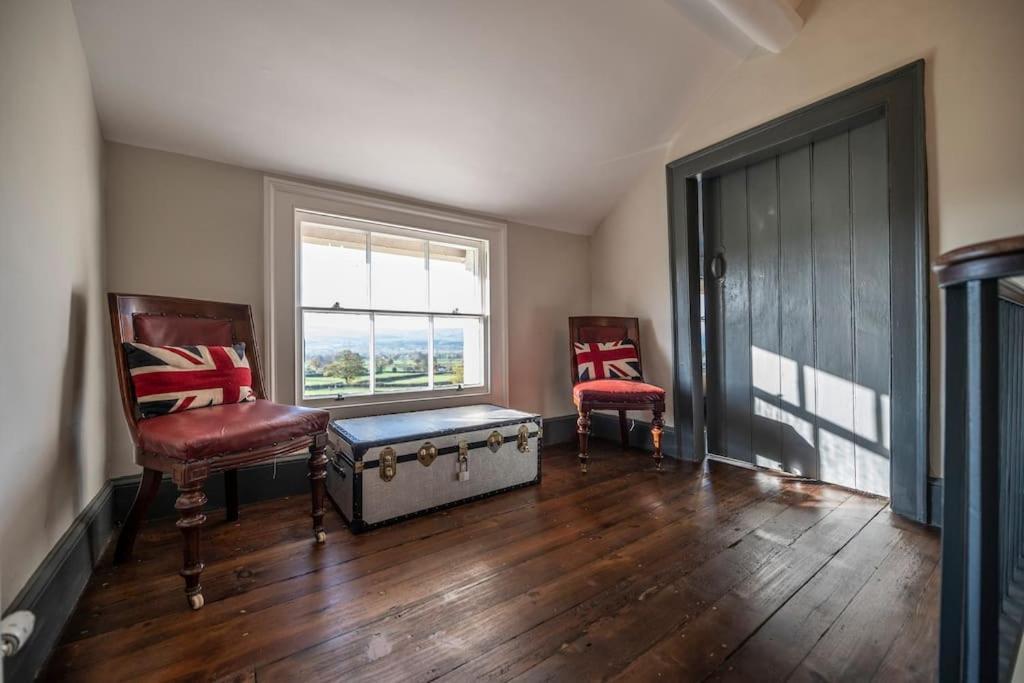 Georgian Country House -Panoramic Views -Sleeps 12 Рітін Екстер'єр фото