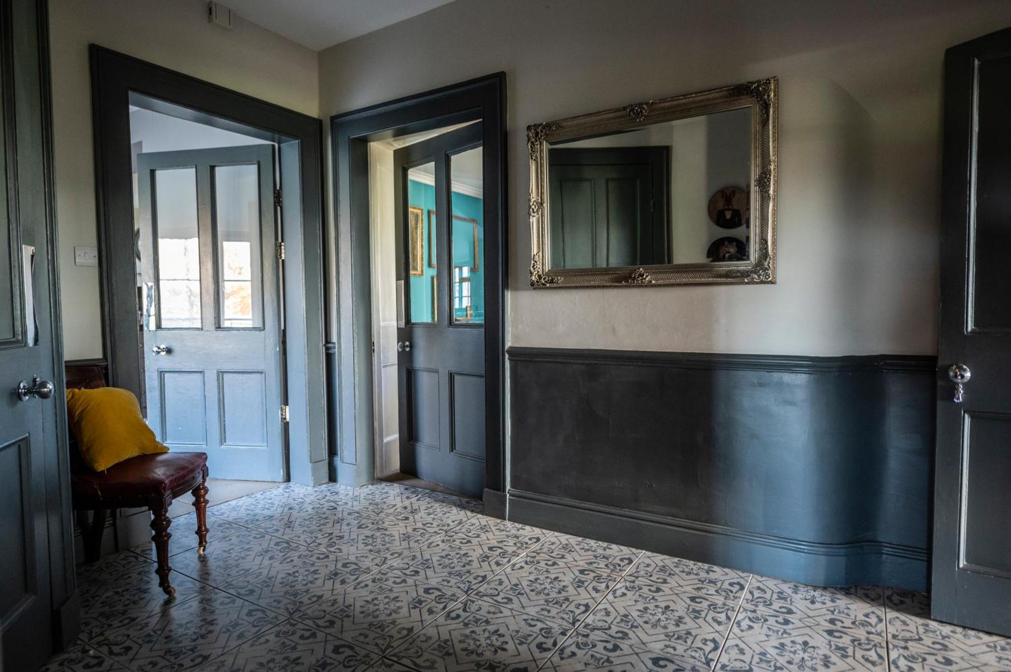 Georgian Country House -Panoramic Views -Sleeps 12 Рітін Екстер'єр фото